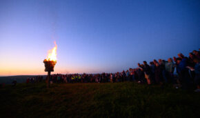 Nearly 1300 people celebrate launch of Cornwall Heritage Trust’s £49,832 community history project with double Platinum Jubilee Beacon lighting